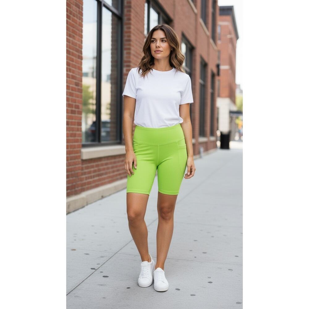 Wilo Ribbed Biker Shorts in Neon Green size XS